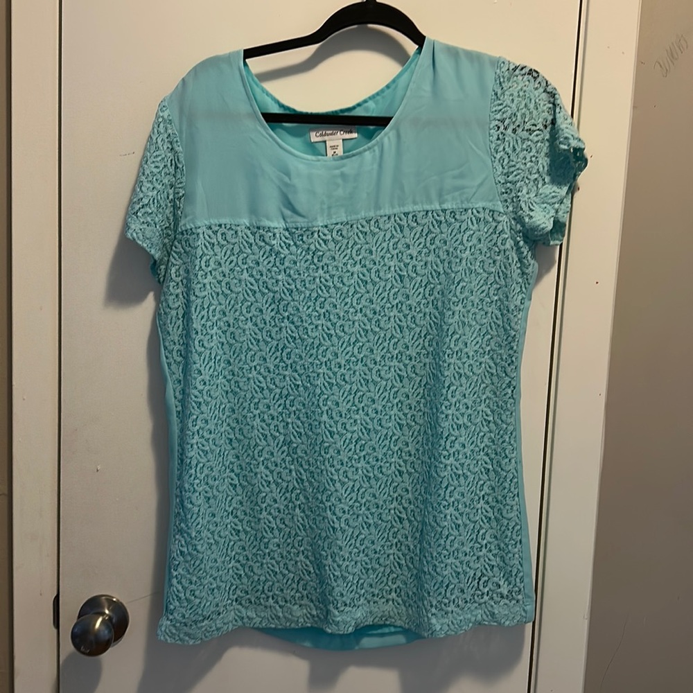 Woman’s coldwater creek blouse